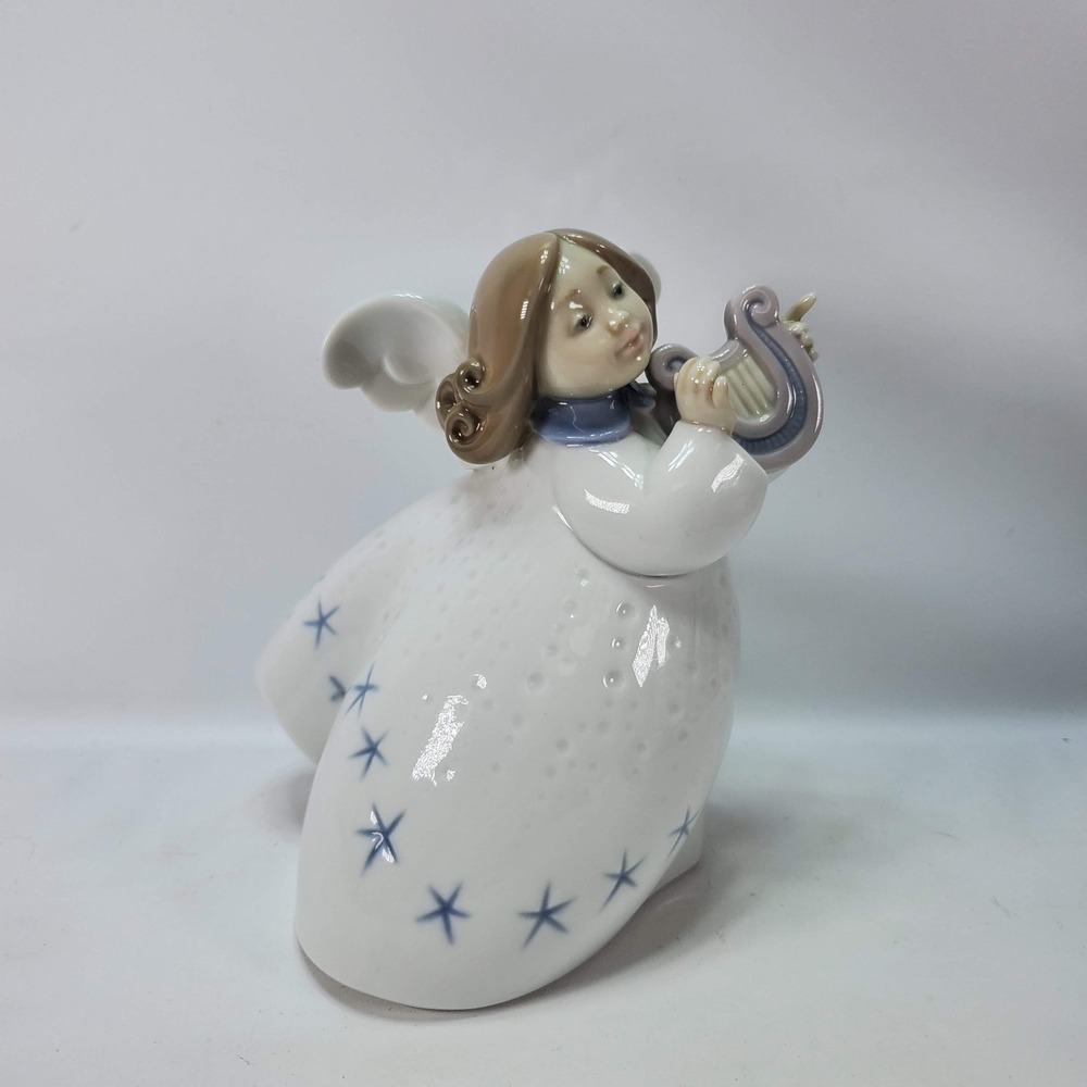 Lladro Angel with Lyre Figurine White Blue Star Pattern 6528 Hand Made Spain